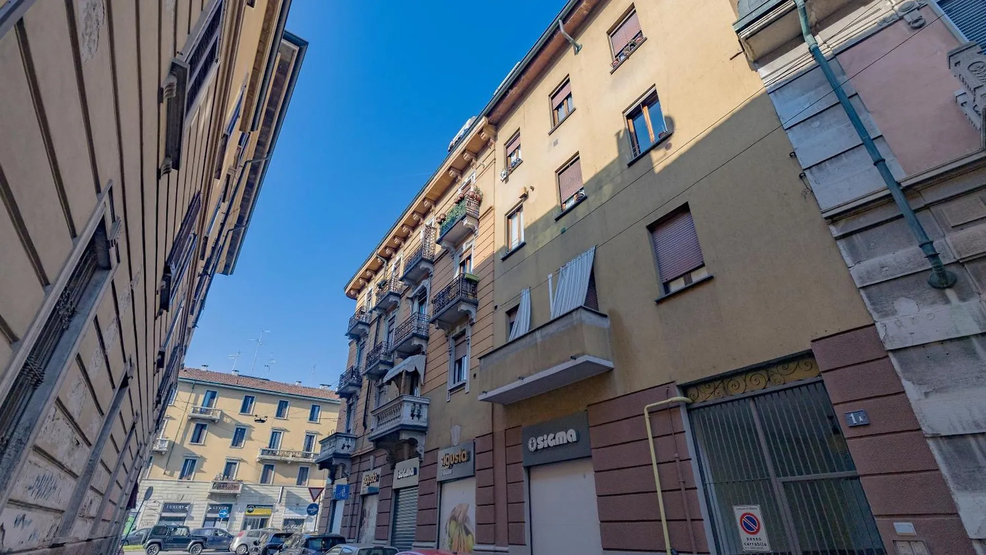 Milanogorla-Metro 50Mt-Duomo A 15 Minuti Apartment  Milan